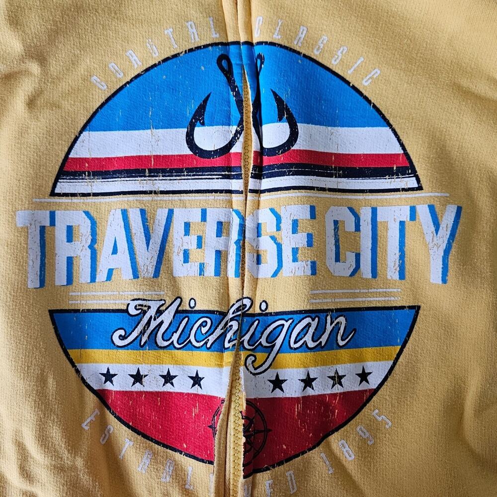Traverse City Michigan Lake Souvenir Hoodie Vintage Y2K Size L‎ Yellow Full Zip
